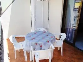 Edificio Godisa Iv *